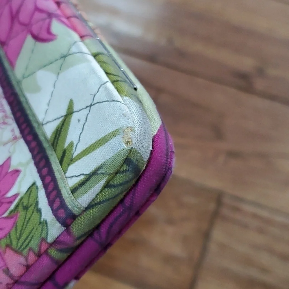 Vera Bradley clasp rectangle wallet
